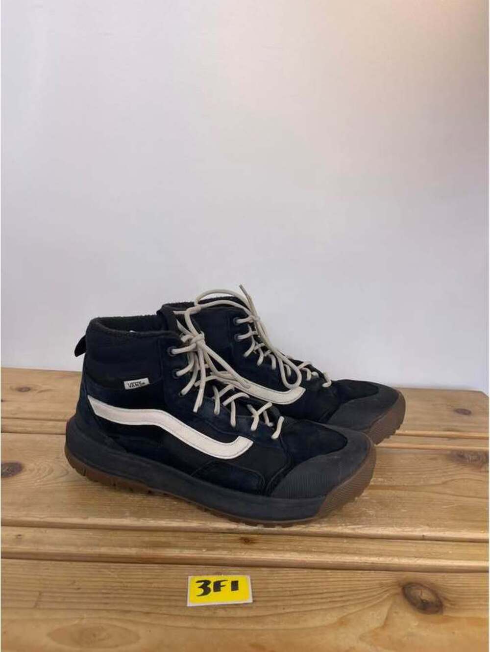 Vans UltraRange EXO Hi MTE-1 Men's Size 9.5 Women's Size 11